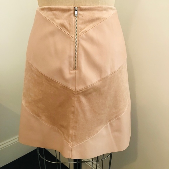 Skirt - Picture 2 of 7